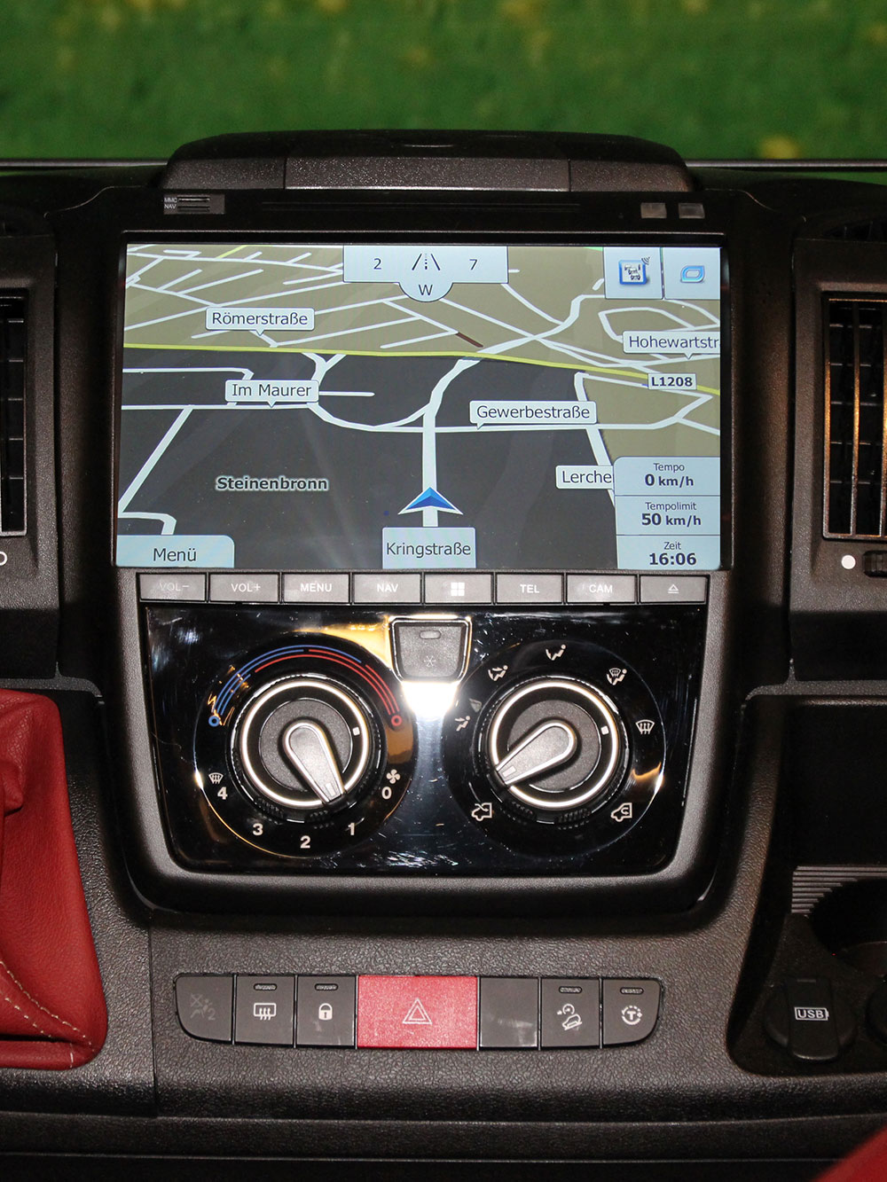 Ducato navigatie 10.2 Touchscreen parrot carkit carplay android auto